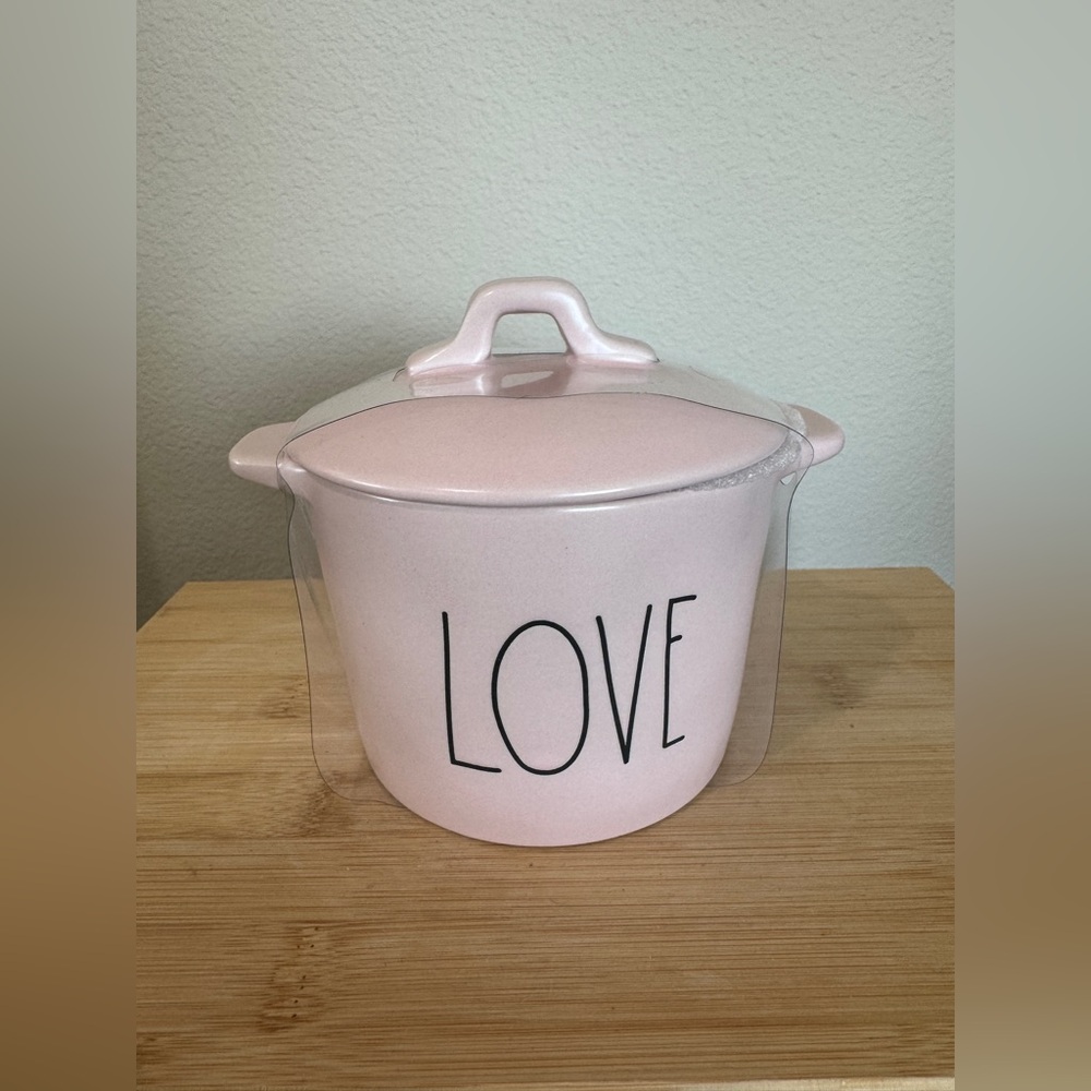 Rae Dunn Small Pink Ceramic LOVE Pot with Lid - NEW